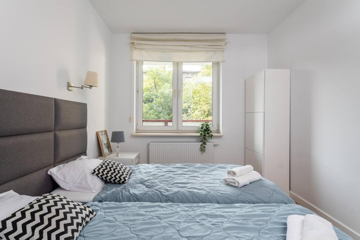Superb Czerska Family Apartment Варшава Екстериор снимка