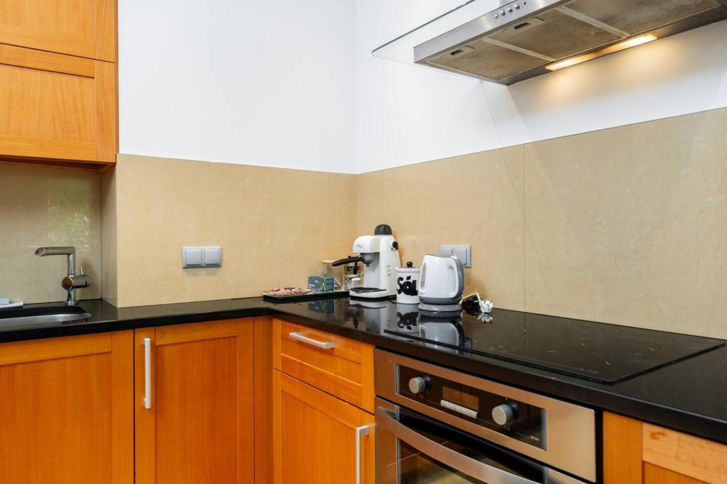 Superb Czerska Family Apartment Варшава Екстериор снимка