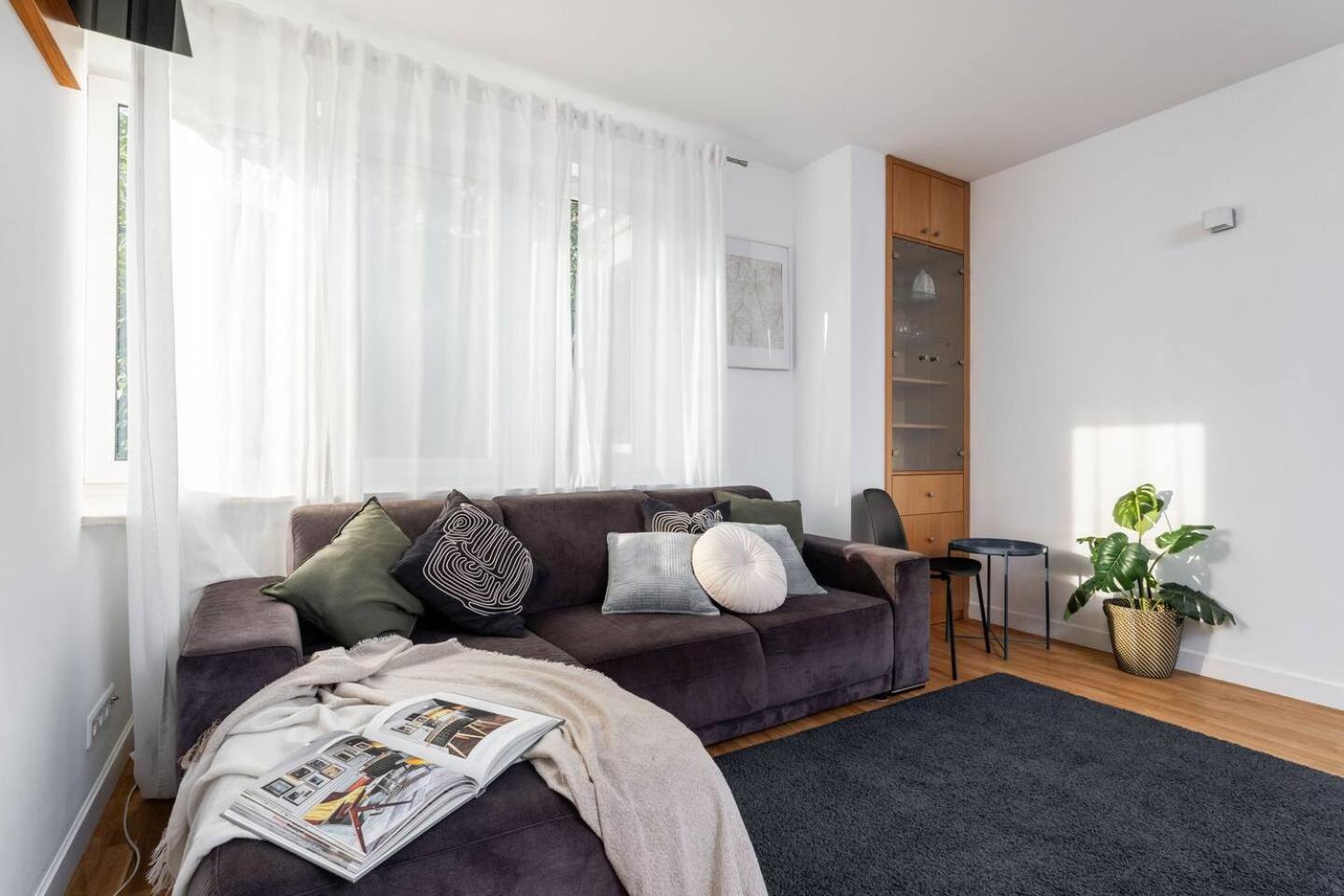 Superb Czerska Family Apartment Варшава Екстериор снимка